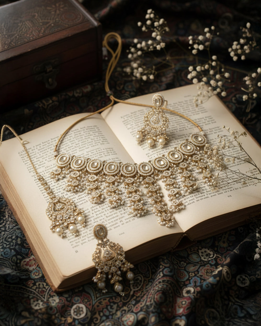 Pearl Revant Kundan Jewellery Set