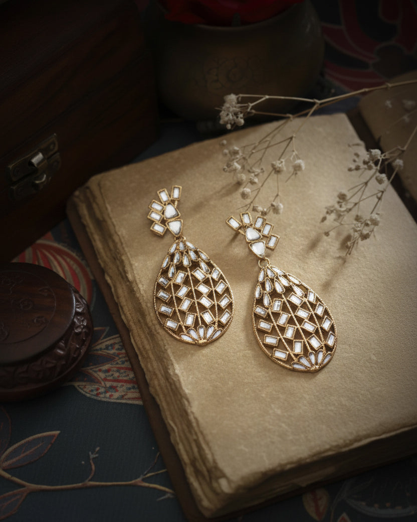 Zariyaa Earring - Kundan