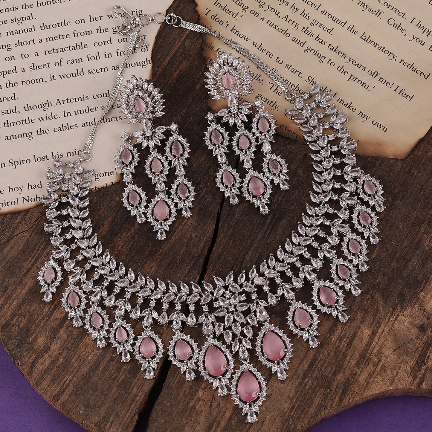 Vineeta AD Necklace