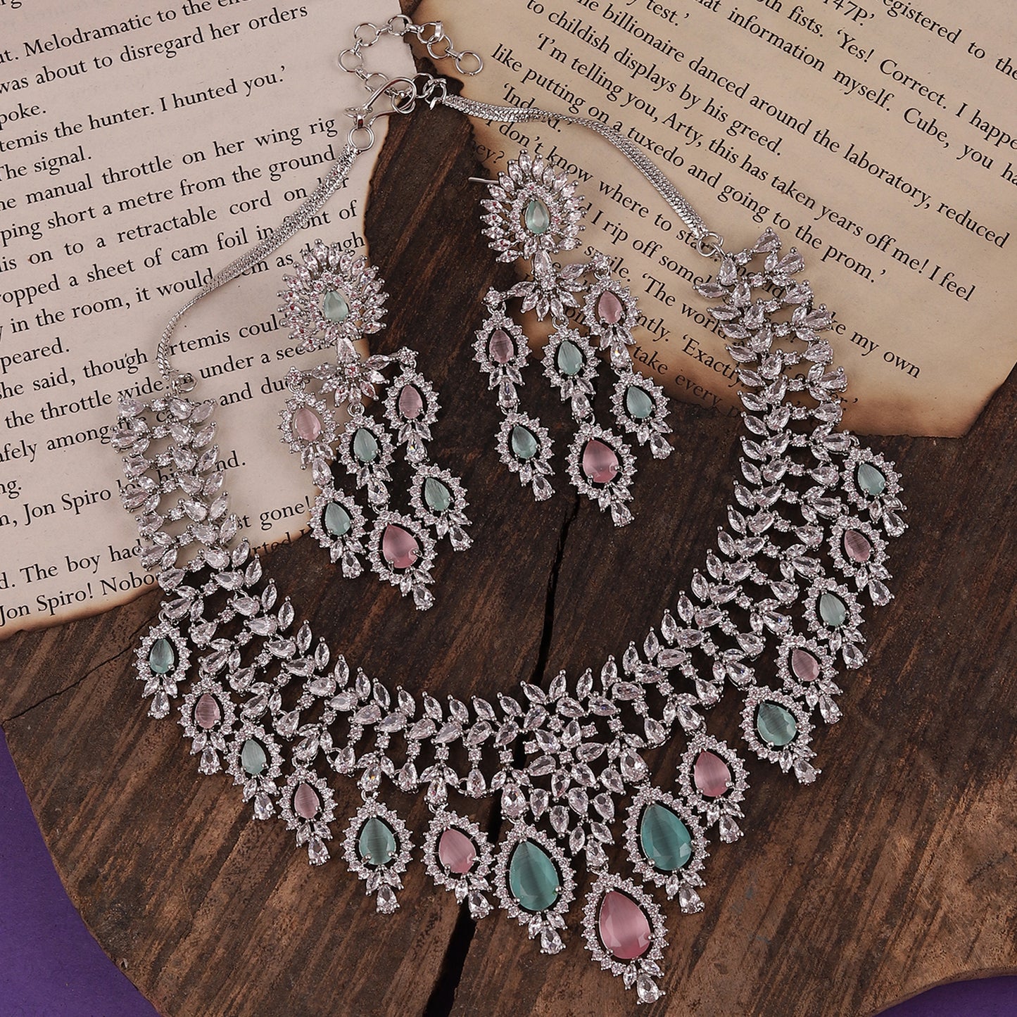 Vineeta AD Necklace