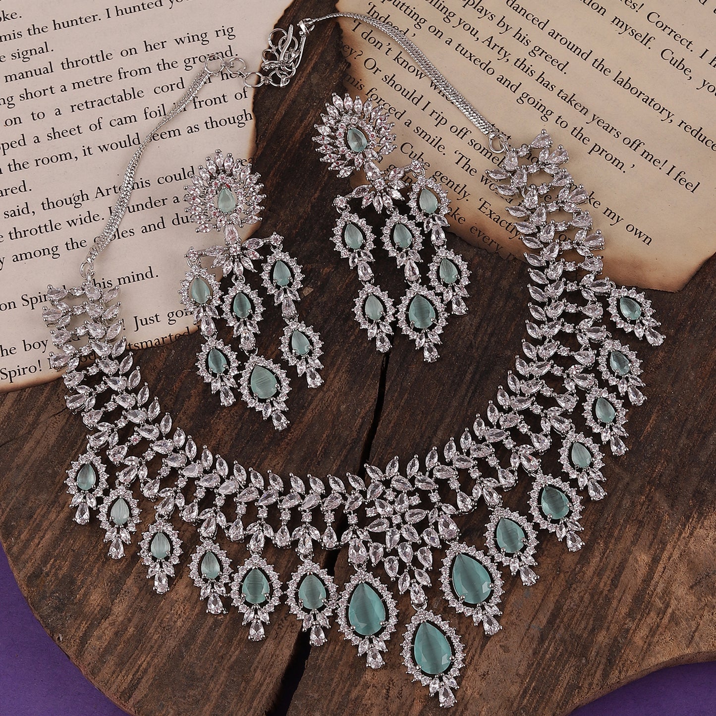 Vineeta AD Necklace