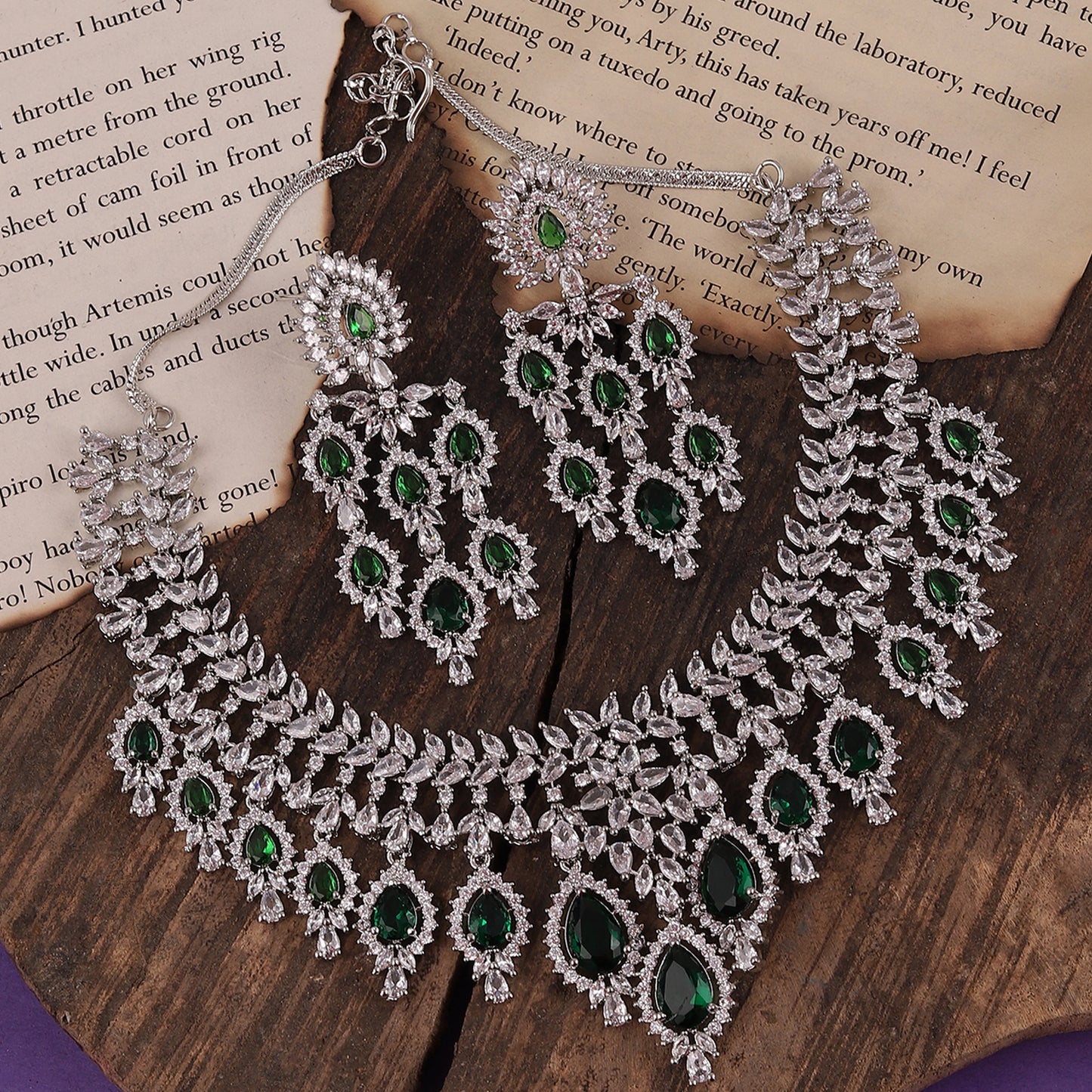 Vineeta AD Necklace