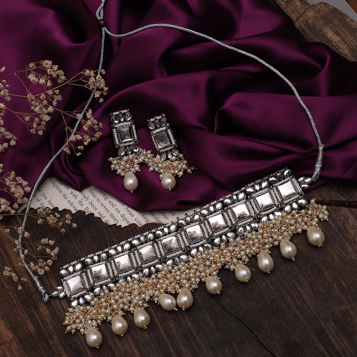 Prabhleen Luxe Choker Set