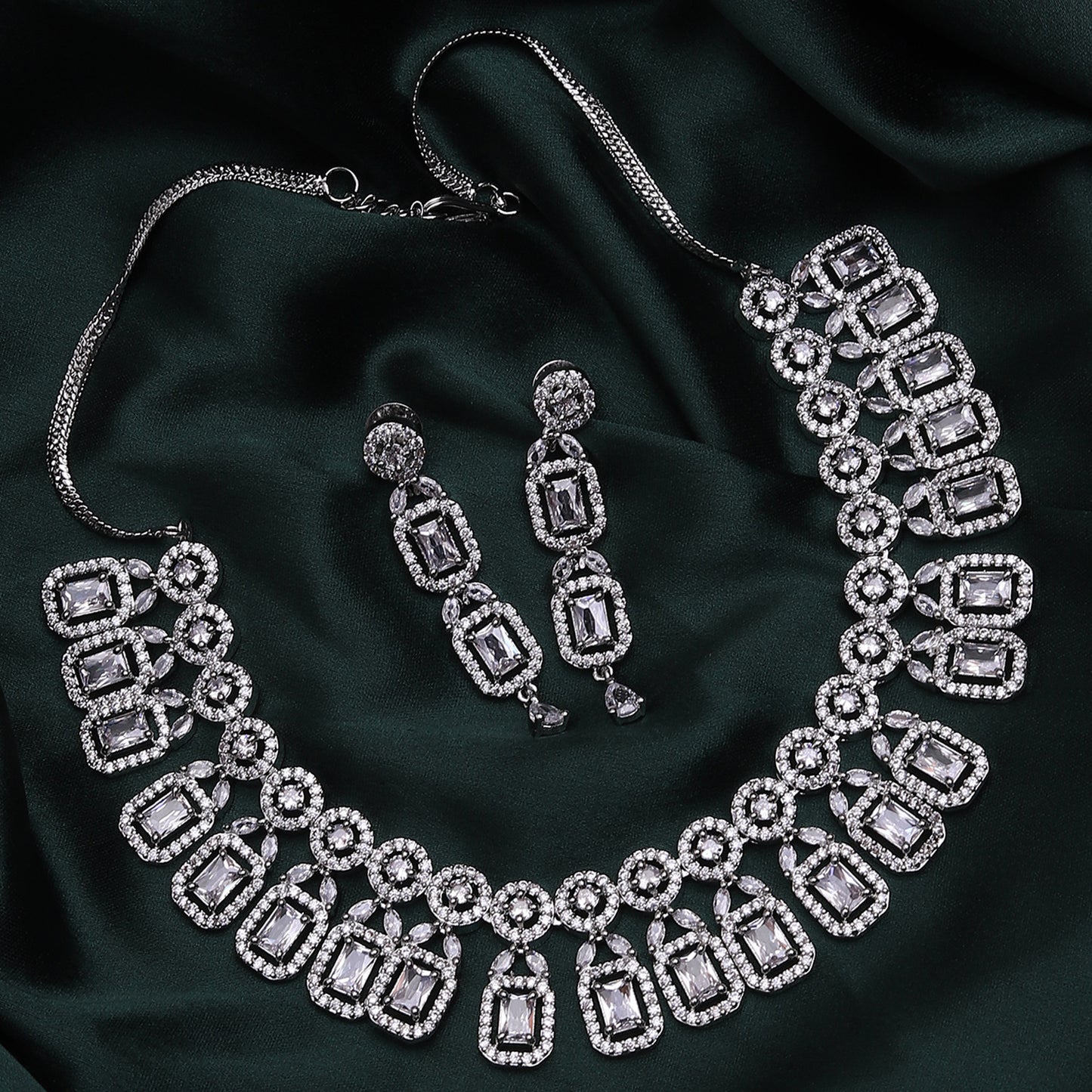 Katy AD Necklace Set