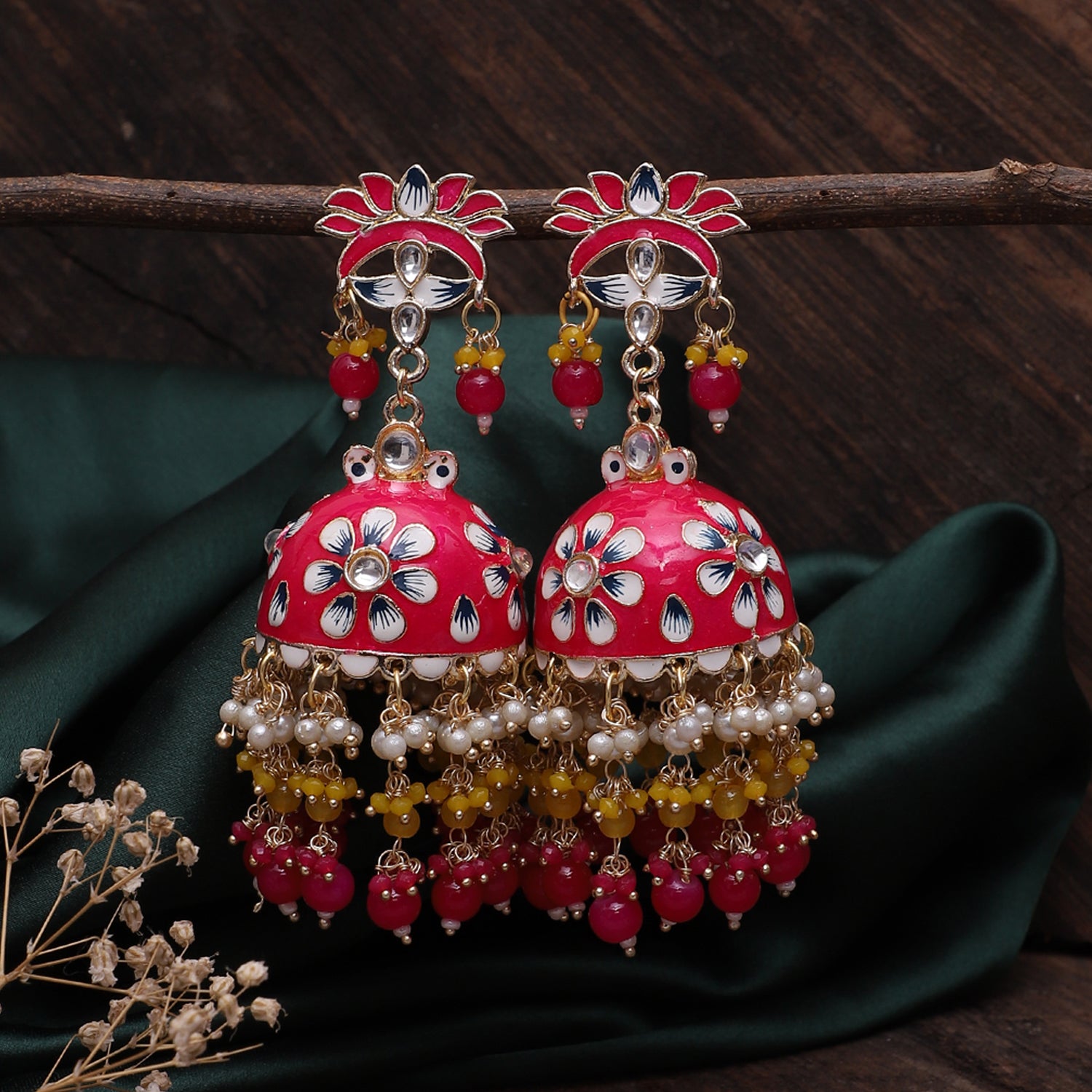 Tapsee Jhumka