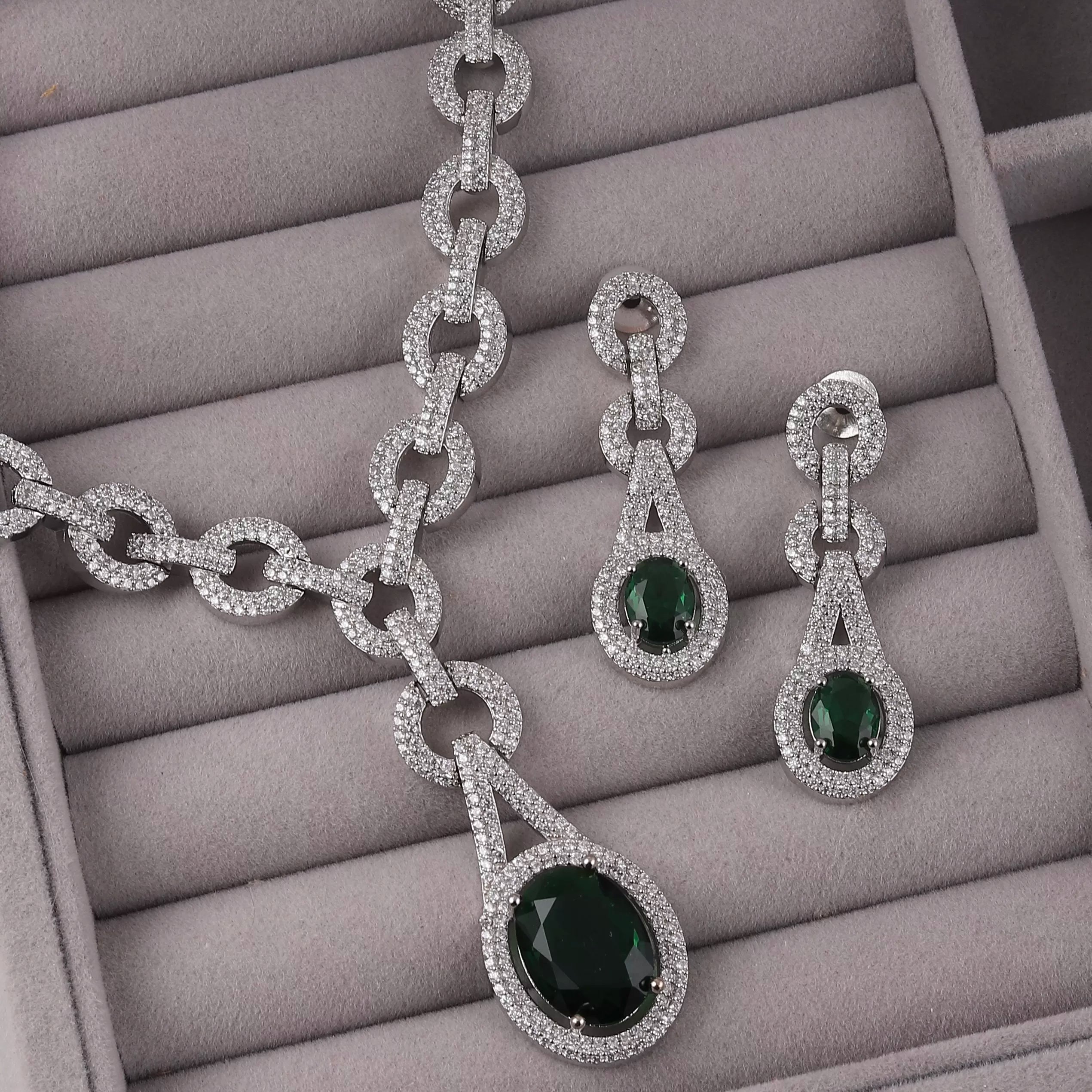 Isabella AD Necklace
