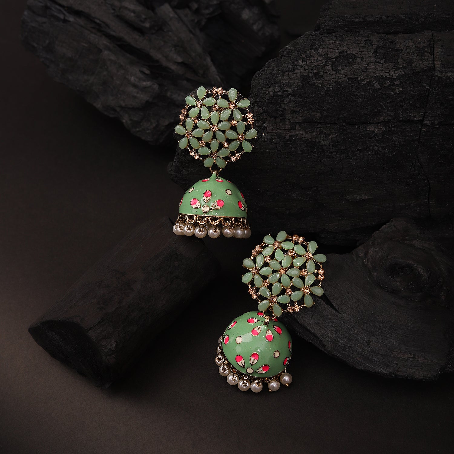 Manya Jhumka