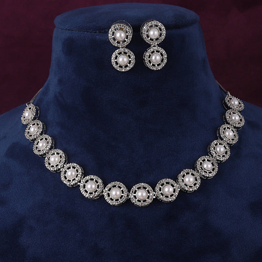 Pearl Diamond Set