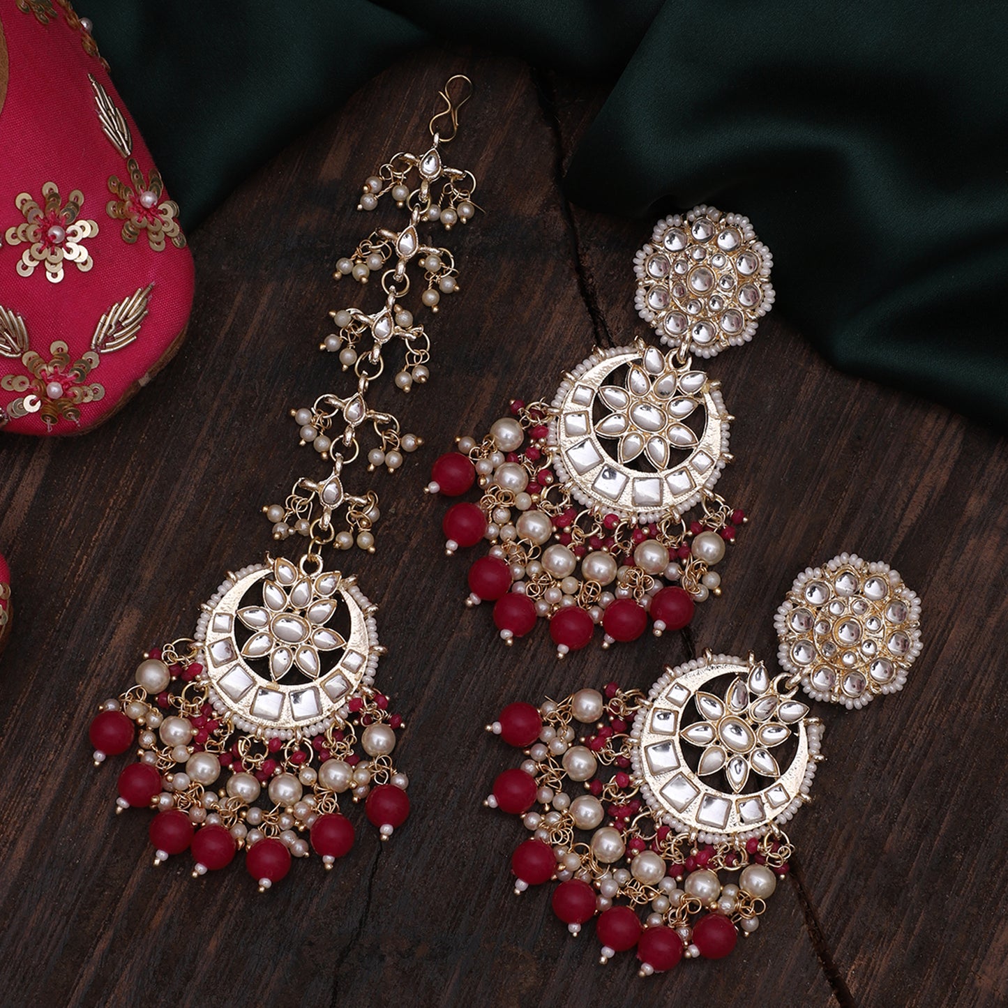 Sunaina Teeka Earring Set