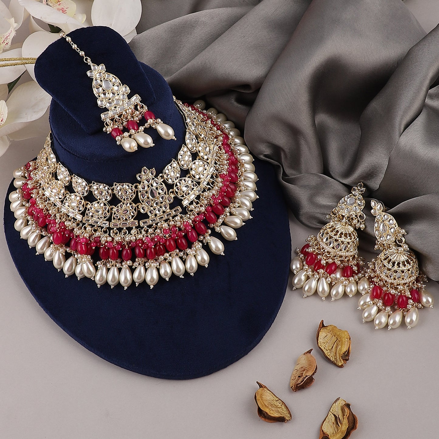 Meera Royal NeckSet