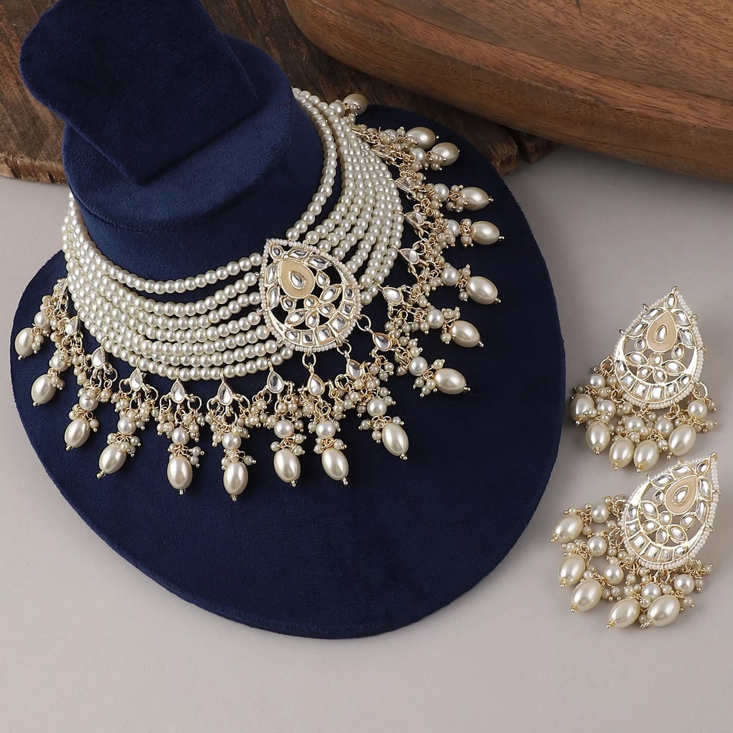 Harkirat Choker Set