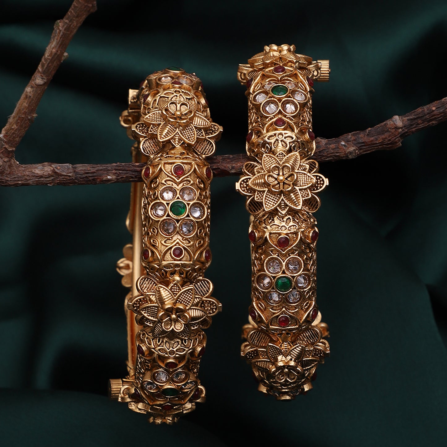 Rajwada Bangle Set