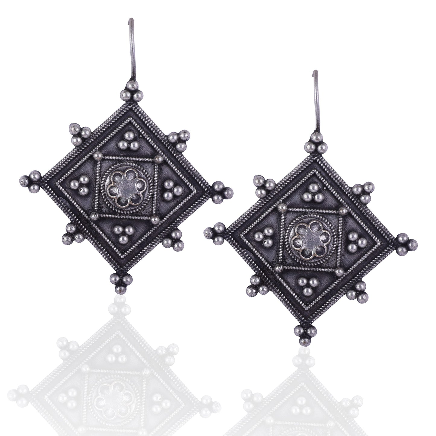 Rashi Earring